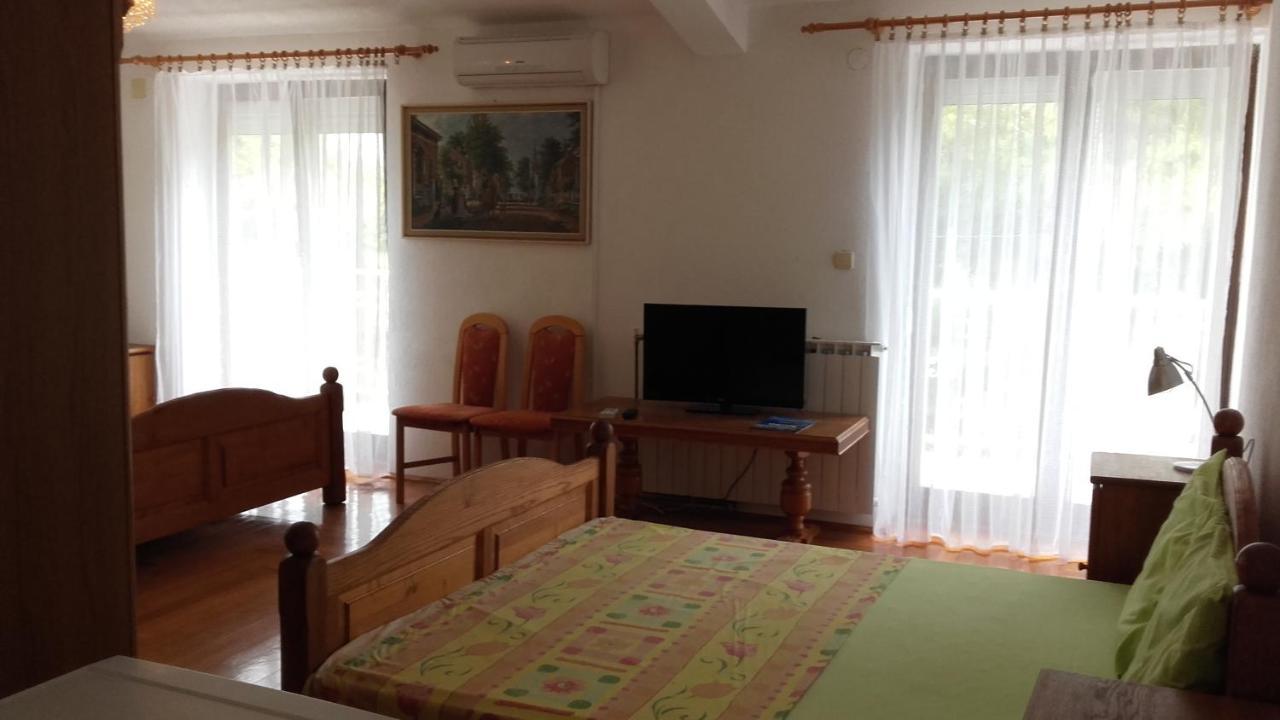 Villa Mateja Donji Okrug  Екстериор снимка